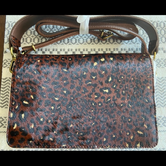 MADEWELL The Flap Convertible Crossbody Bag - Picture 13 of 14